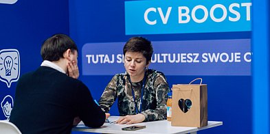 Czy targi pracy mają sens? Kiedy naprawdę pomagają znaleźć pracę?