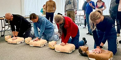Pierwsza pomoc bez stresu i z wiedzą. Ursynów uczy za darmo!