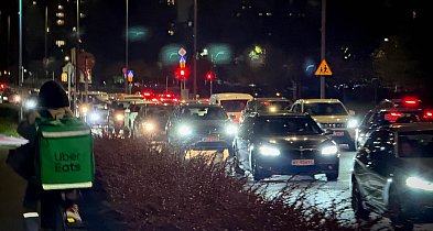 Protest osiedla Kazury sparaliżował pół Ursynowa. Kierowcy wściekli-37025