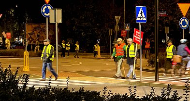 7 protestów na rondzie przy Stryjeńskich. Walka, o której nikt nie chce usłyszeć-37080