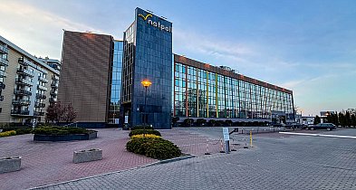 Wyburzą biurowiec Natpoll przy Migdałowej? 13-piętrowy blok-37772