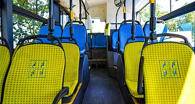 Radni chcą żółtych siedzeń w autobusach. To ważne oznaczenie-38328