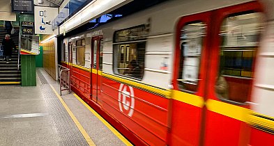 Jak jeździ metro w sylwestra i kolejne dni? Będą kursy nocne!-38857
