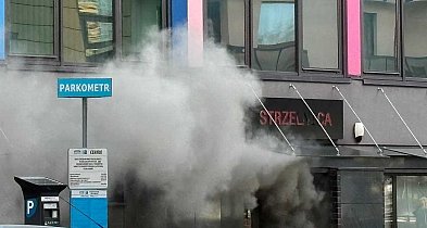 Resztki prochu i iskra? Nieoficjalne przyczyny pożaru strzelnicy na Ursynowie