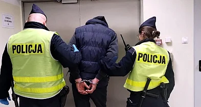 Awantura na peronie stacji metra skończyła się kajdankami