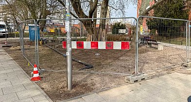 Aresztowane trawniki na Ursynowie. "Co to za wykopki?"