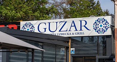 Uzbecki bar wciąż zatruwa życie. „Policja odjeżdża, taksówki wracają”
