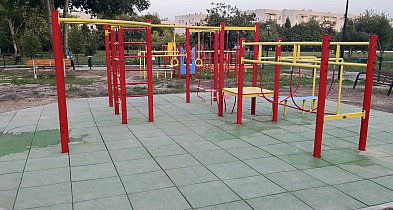 Znika plac zabaw w Sadku. Dzielnica i spółdzielnia spierają się o przepisy