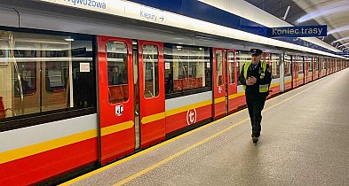 Poranna awaria w metrze. Zamknięte były trzy stacje
