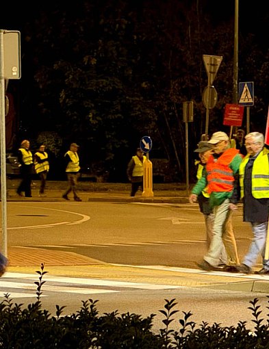 7 protestów na rondzie przy Stryjeńskich. Walka, o której nikt nie chce usłyszeć-37080