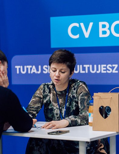 Czy targi pracy mają sens? Kiedy naprawdę pomagają znaleźć pracę?