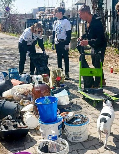 Pety, butelki i stare opony. Sąsiedzi ruszą w teren, by posprzątać Ursynów!