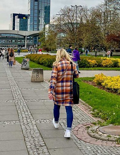Koniec udręki z walizkami. Powstanie gładka Aleja Centralna pod PKiN