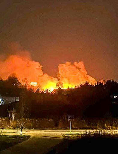 Pożar nad Jeziorem Zgorzała. Ogień był widoczny z innych dzielnic