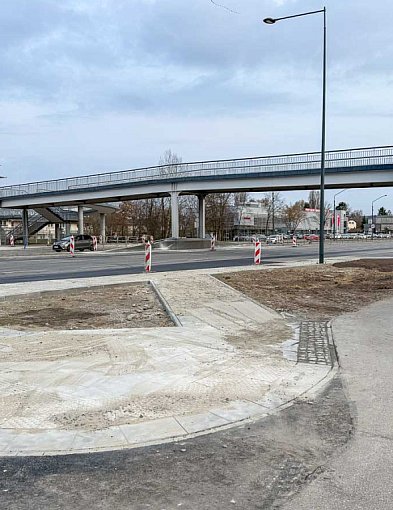 Puławska z nowym skrzyżowaniem i kolejnymi światłami. Roboty na finiszu