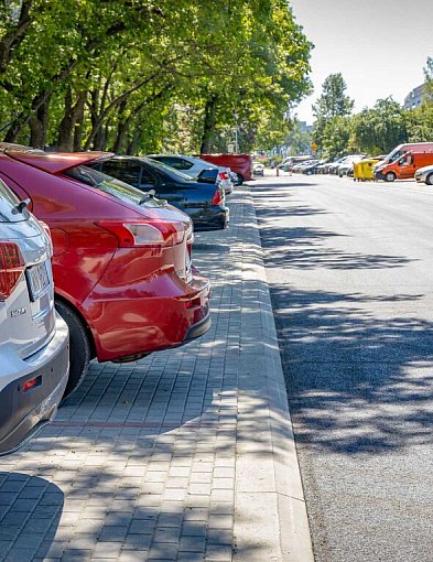 Parking przy Polinezyjskiej gotowy. "Czemu tak długo?" - pytają mieszkańcy