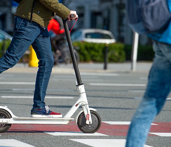 Posypały się mandaty dla użytkowników hulajnóg elektrycznych-36666