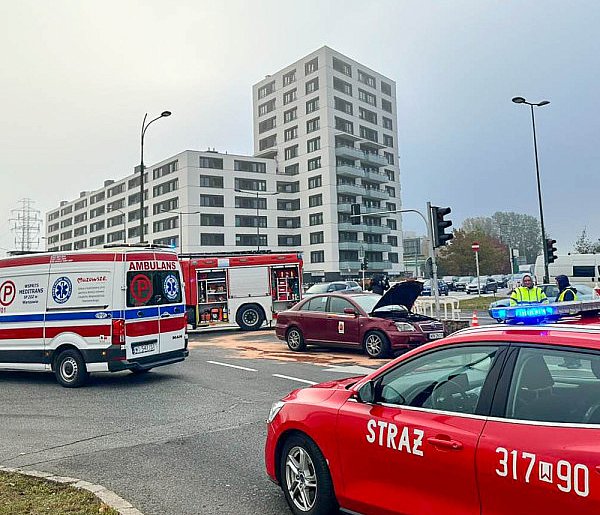 Wypadek na Rodowicza "Anody". Dwa pasy zablokowane-37251