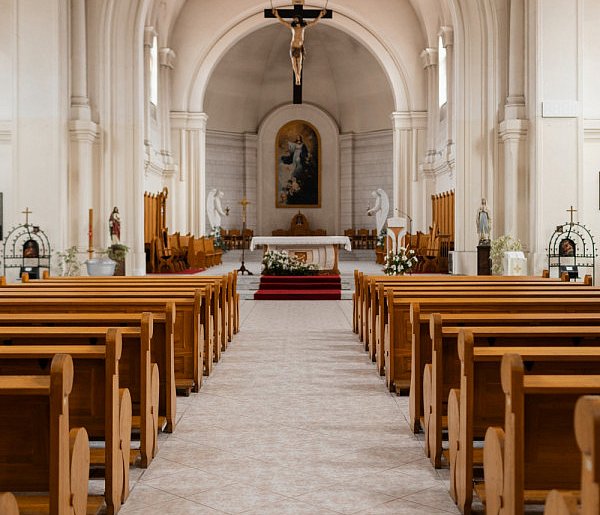 Miliony na Kościół w 2026 roku. Państwo co roku dokłada do duchownych-38844