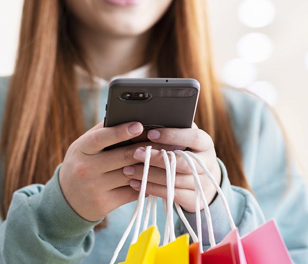 Zalando i Temu podpadły urzędowi. Klienci byli wprowadzani w błąd-39103