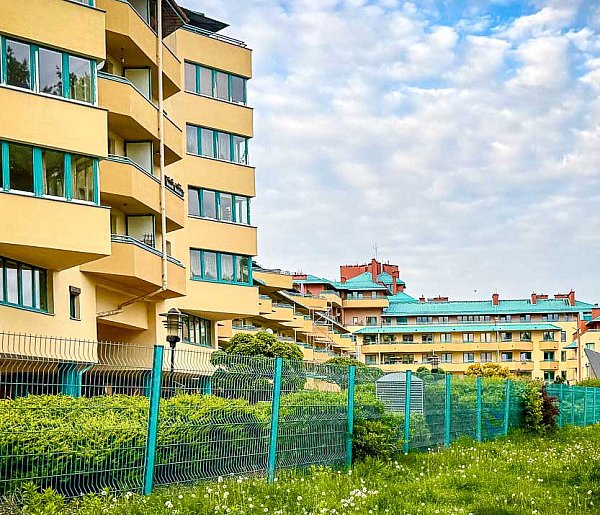 Skąd się wzięły turkusy przy Alei Kasztanowej? Tego nie można przegapić!