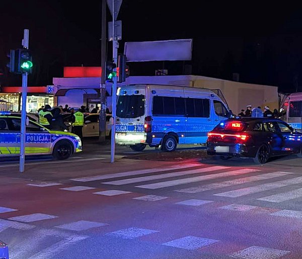 Nalot policji przy Puławskiej. Posypały się mandaty