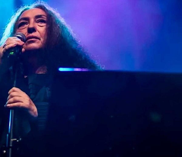 "W domach z betonu" znów zabrzmi na żywo. Martyna Jakubowicz na Ursynowie