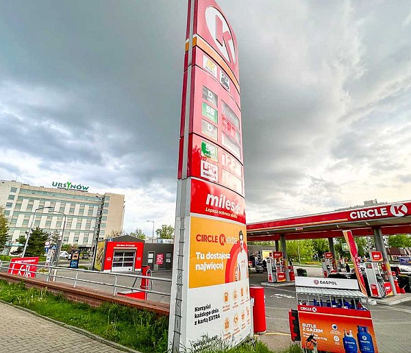 Premier Tusk ogłosił decyzję ws. cen paliw. Kierowcy mogą mocno odetchnąć