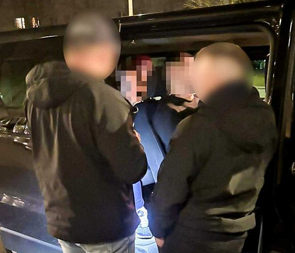 Nocna akcja policji na Ursynowie. Rozbito grupę dilerów