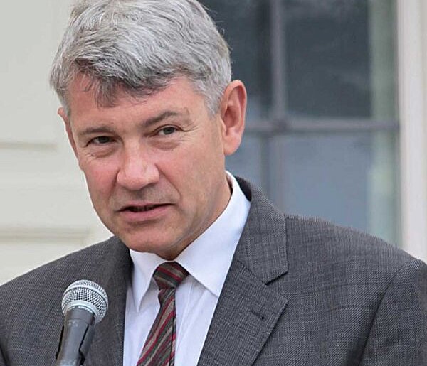 Minister potwierdza. Dyrektor pałacu w Wilanowie odwołany za imprezę techno