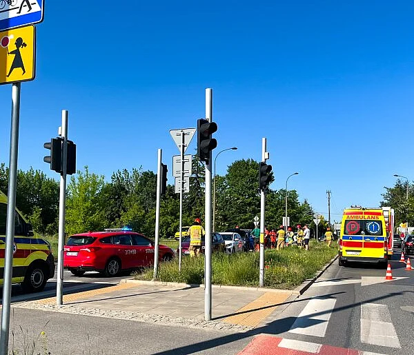 Karambol na Karczunkowskiej. Pijana kierująca i poszkodowany bez prawa jazdy!