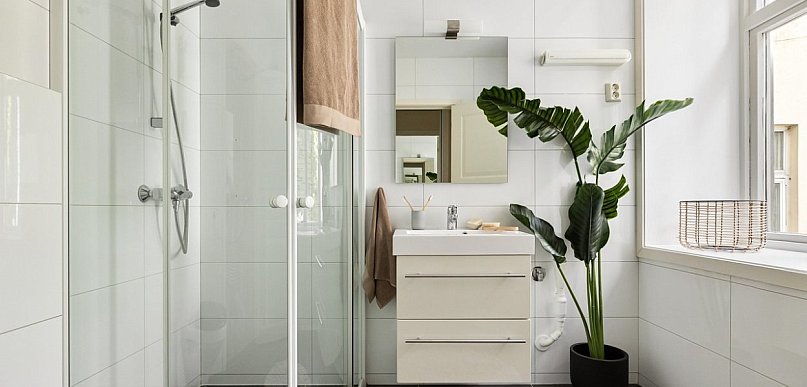 Szafki z lustrem do łazienki i wiszące szafki do łazienki – funkcjonalne...