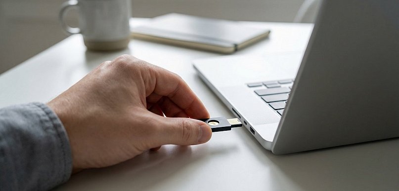 Jak zgrać pliki z telefonu na pendrive. Tworzenie szybkiej kopii zapasowej