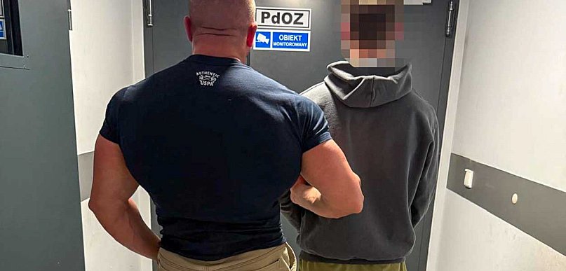 Policja w akcji na Roentgena. Młody mężczyzna usłyszał zarzuty