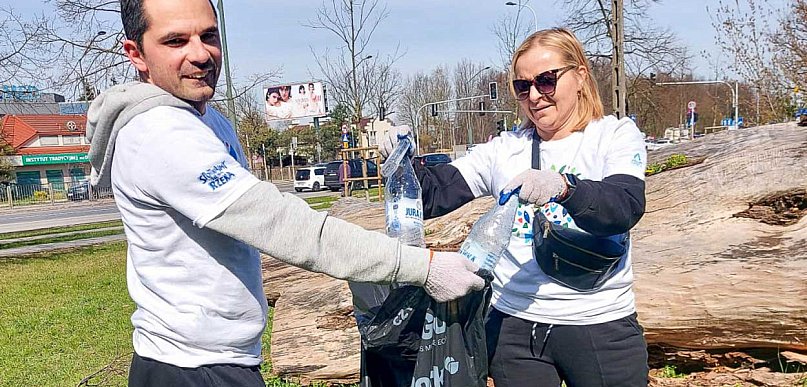 Pety, butelki i stare opony. Sąsiedzi ruszą w teren, by posprzątać Ursynów!