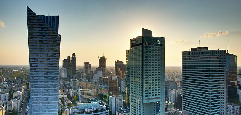 Dlaczego coraz więcej warszawskich firm rezygnuje z etatowego informatyka?