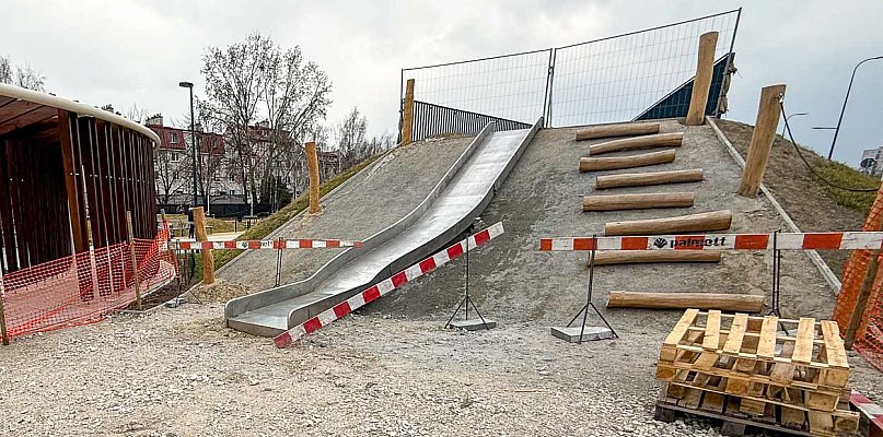 Nowa atrakcja w parku nad POW. Nie tylko dla dzieci! Kiedy otwarcie?
