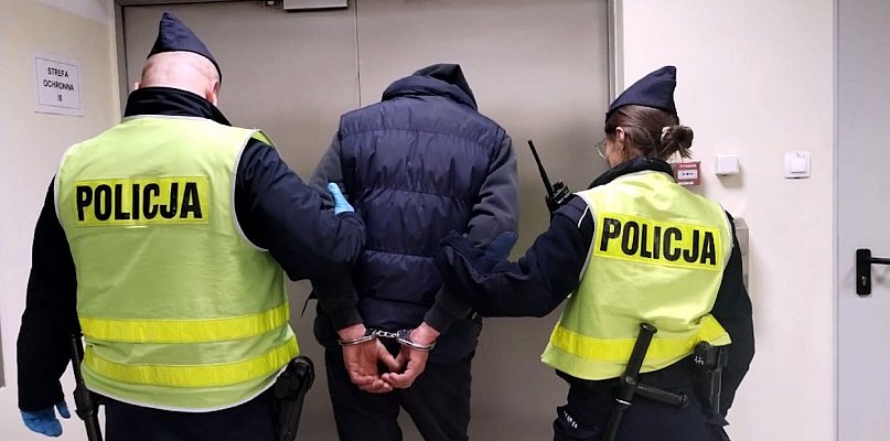 Awantura na peronie stacji metra skończyła się kajdankami