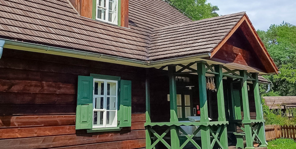 Historyczny spacer po Lesie Kabackim. I zwiedzanie leśniczówki!