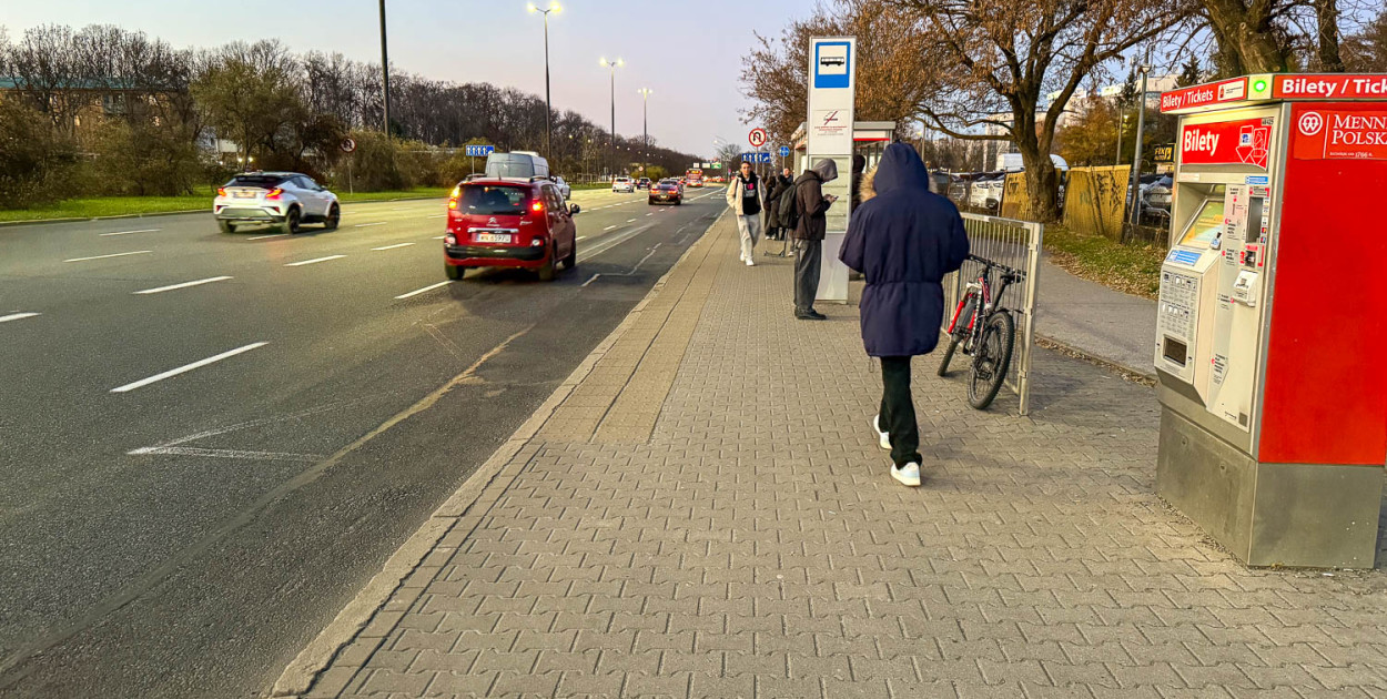 Przystanek Poleczki 02 - przed przenosinami (SK)