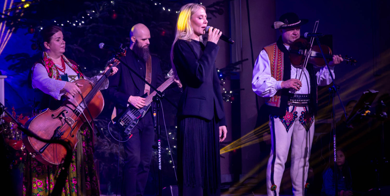 Kasia Moś i Trebunie Tutki w ursynowskiej bazylice (SK)