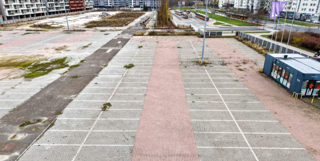 Działka po Tesco na Kabatach. Jest zgoda na osiedle mieszkaniowe z usługami