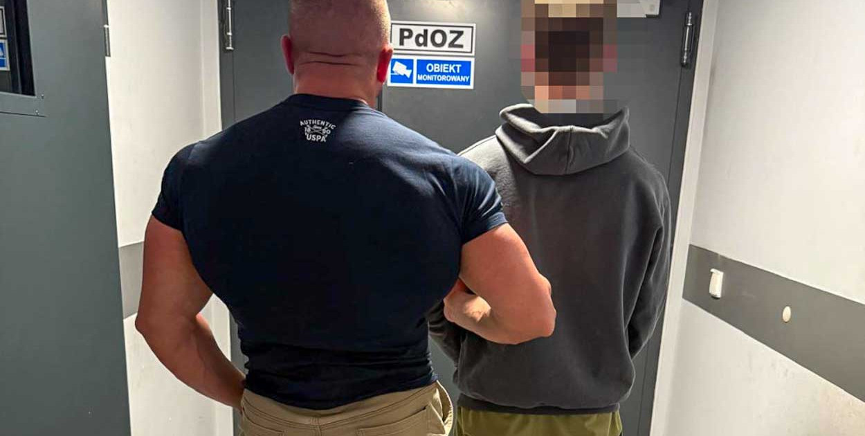 Policja w akcji na Roentgena. Młody mężczyzna usłyszał zarzuty