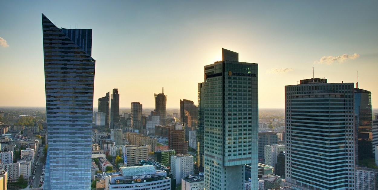 Dlaczego coraz więcej warszawskich firm rezygnuje z etatowego informatyka?