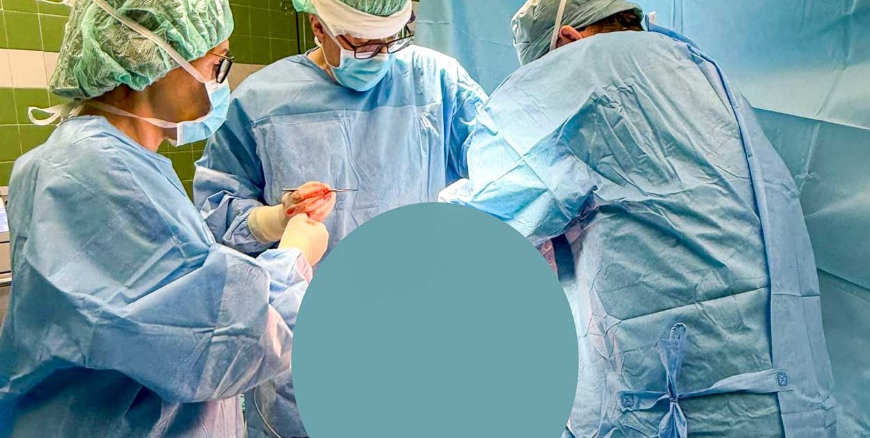 20-kilogramowy guz usunięty na Ursynowie. Lekarze z NIO ratują życie pacjentowi