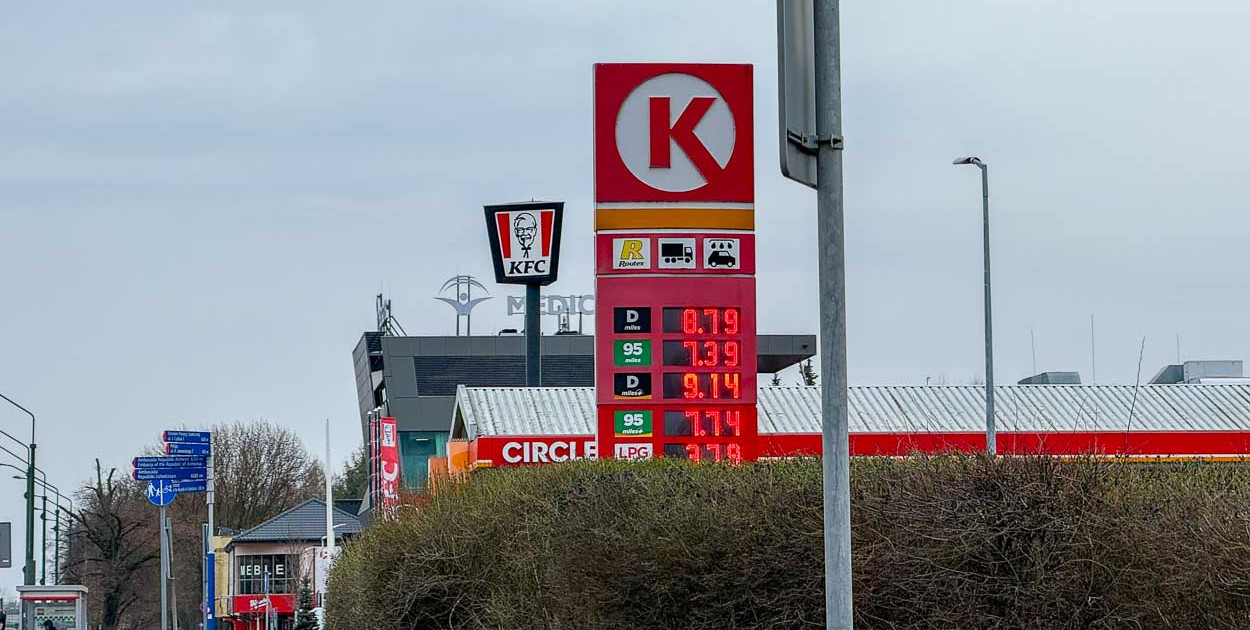 Od jutra tankujemy taniej. Sprawdź maksymalne ceny benzyny i diesla