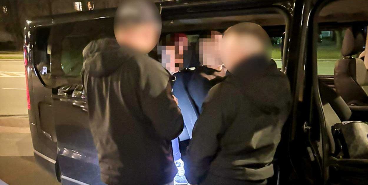 Nocna akcja policji na Ursynowie. Rozbito grupę dilerów